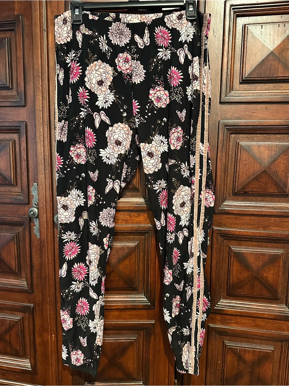 Black Floral Print Leggings - Women's Stretch Floral Leggings